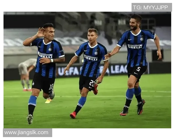 欧冠大战：多特蒙德4-0国米点球争议引发全场热议