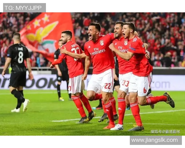 欧联杯精彩对决拜仁与本菲卡战成平局乌龙球引发全场热烈反响