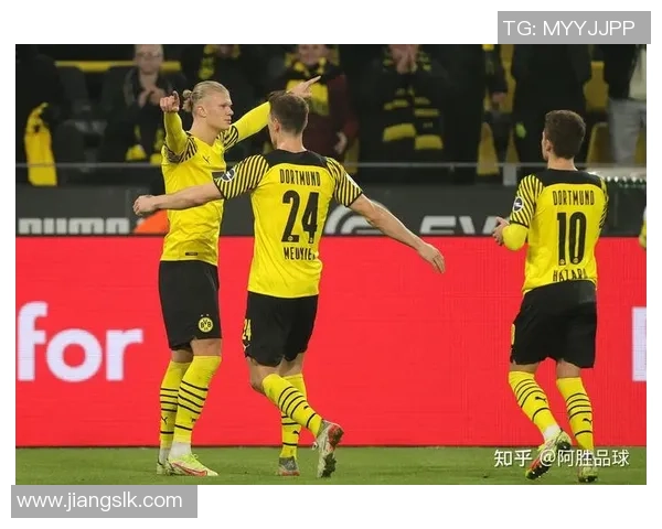 德甲激战AC米兰大胜多特蒙德红牌争议引发全场热议