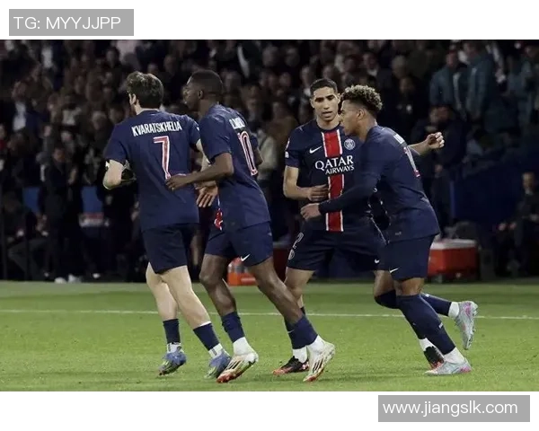 足总杯激战巴黎圣日耳曼与波尔图战成平局转会传闻引发全场热议 足总杯激战巴黎圣日耳曼与波尔图战成平局转会传闻引发全场热议